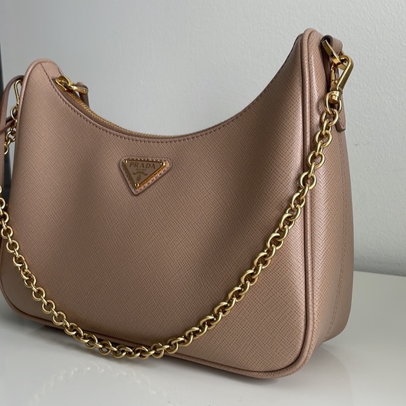 Prada 2005 Re-Edition Saffiano in Cameo Beige - Picture 3 of 16